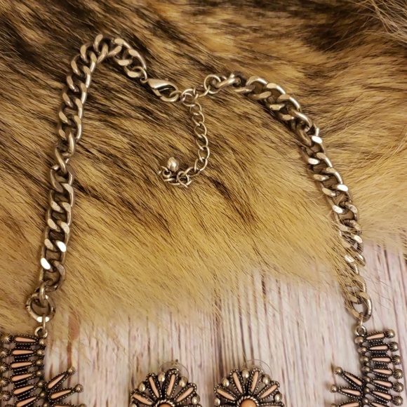 Pink Chief Necklace Set - Picture 4 of 4